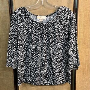 Michael Kors Black and White 3/4 Sleeve Scoop Neck Blouse Size S